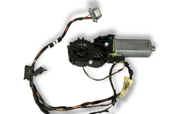 Audi Q7 4L Seat adjustment motor 0390203225 821418074