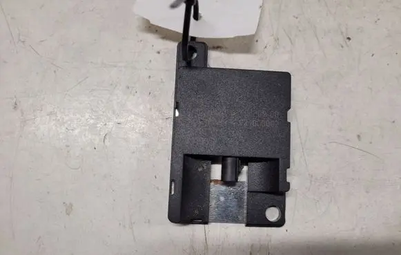 BMW 5 E60 E61 Bluetooth antenna 8450692846101