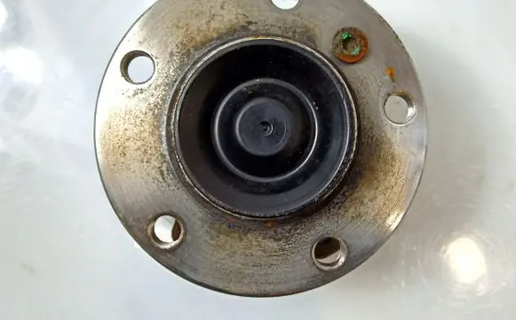 BMW X6 E71 Front wheel hub 6867808
