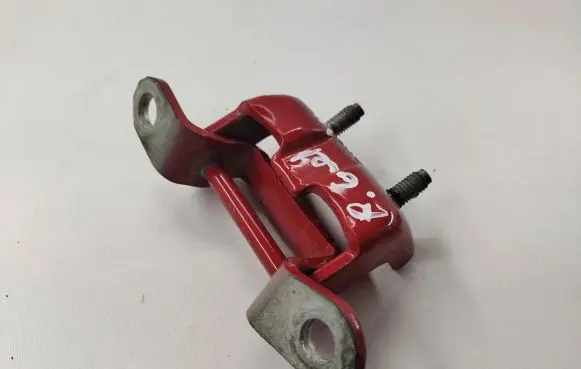 Nissan Juke I F15 Rear door upper hinge