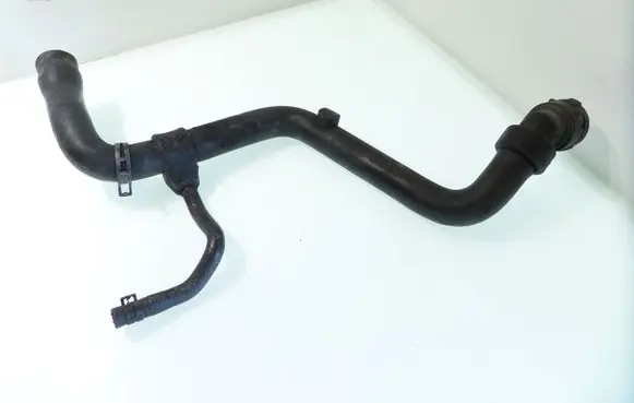 Audi A6 S6 C5 4B Engine coolant pipe/hose 4B0121101E
