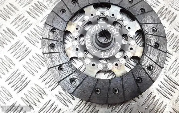 Nissan X-Trail T33 Clutch pressure plate 301015976R