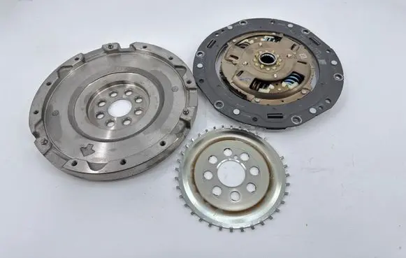 Toyota Yaris XP210 Clutch set kit 1F290704