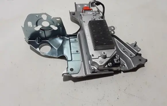 Lexus NX Voltage converter inverter G9270-42060