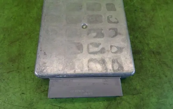 Ford Mondeo Mk III Engine control unit/module 1S7T15K600GA