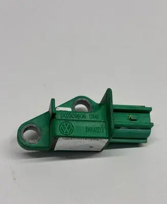Volkswagen Golf V Airbag deployment crash/impact sensor 1K0909606