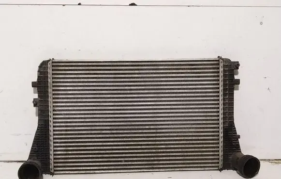 Volkswagen Golf Plus Intercooler radiator 1K0145803T