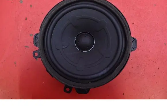 KIA Sportage Subwoofer speaker 96330R2000