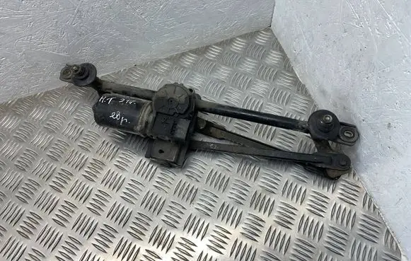 Hyundai Tucson JM Front wiper linkage and motor