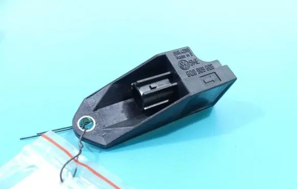 Volkswagen Polo IV 9N3 Fuel cut-off switch 5WK42895 IMPRK1350615