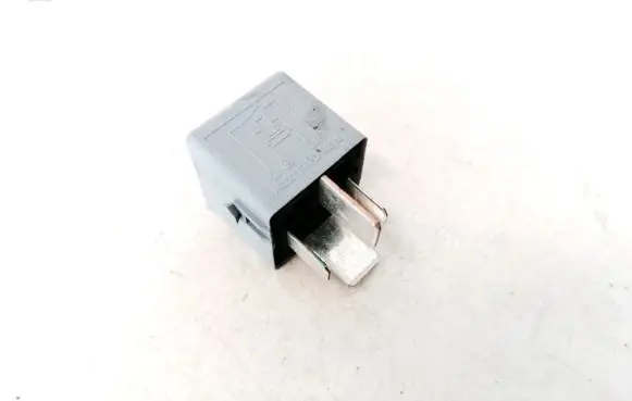 Mercedes-Benz A W169 Other relay A0025422619 V23134-J52-X361