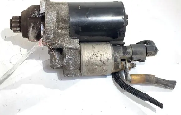 Volkswagen Golf V Starter motor 02T911023M
