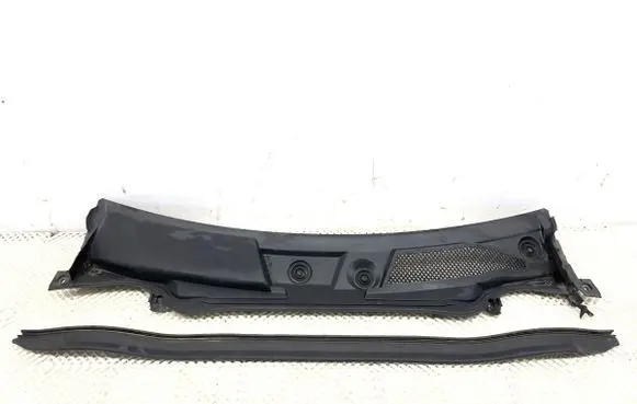 Mercedes-Benz A W176 Wiper trim A1768300013