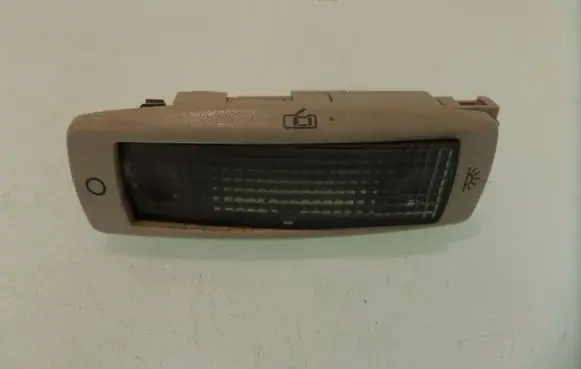 Volkswagen PASSAT B5 Rear seat light 3B0947291