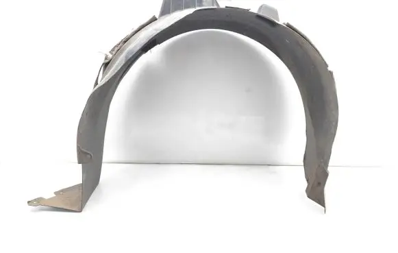 Front wheel arch liner splash guards
