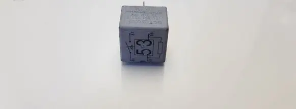 Volkswagen PASSAT B6 Other relay 141951253B