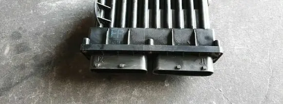 Opel Vectra B Coolant fan relay 09131730