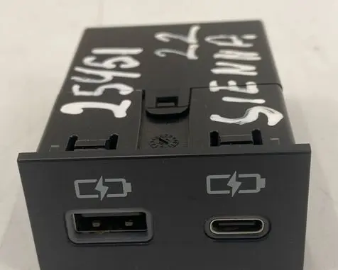Toyota Sienna XL40 IV USB socket connector 8553208050