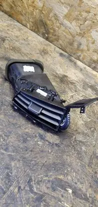 Opel Astra J Dash center air vent grill 13300570 1752600001