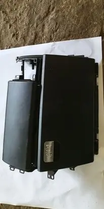 Land Rover Discovery 3 - LR3 Glove box set NOCODE