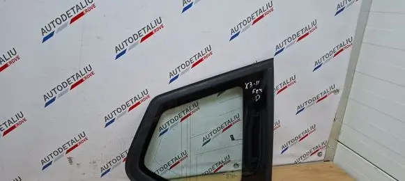 BMW X3 F25 Rear side window 7205628