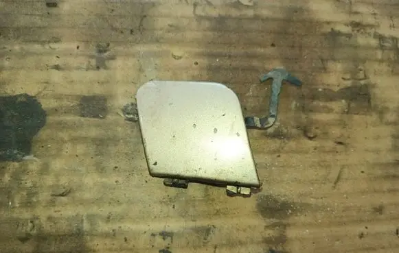 Citroen C4 I Front tow hook cap/cover