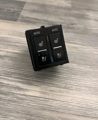 Lexus RX 450H Seat heating switch 75J230 8475248010