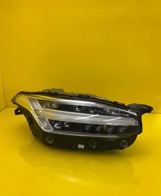 Volvo XC90 Headlight/headlamp 31446688