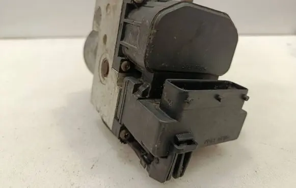 Volvo S40, V40 ABS Pump 0265216462 30857585
