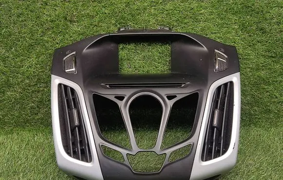 Dash center air vent grill