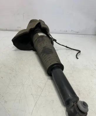 Audi A8 S8 D4 4H Rear shock absorber/damper 4H0616001M C0028153S F308613601