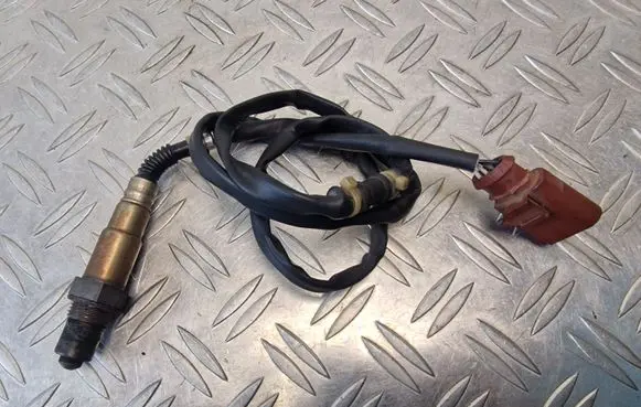 Volkswagen PASSAT B6 Lambda probe sensor 06F906262AB
