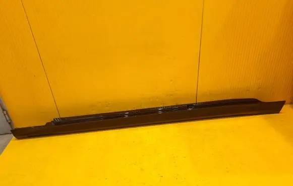 BMW 5 G60 Sill 8084759