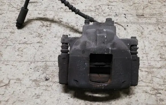 Chrysler Grand Voyager V Front brake caliper