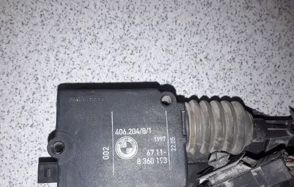 BMW 5 E39 Rear glass lock/latch 8360193 8355127