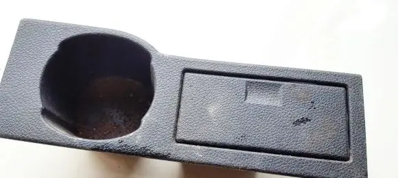 Ford Mondeo Mk III Cup holder 1s7xf04788ad