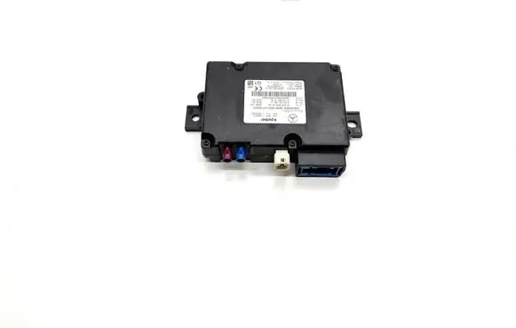 Mercedes-Benz CLS C218 X218 Bluetooth control unit module A2059000524