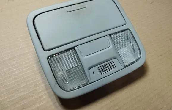 Honda CR-V Front seat light