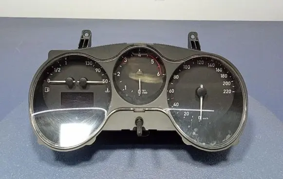 Speedometer (instrument cluster)