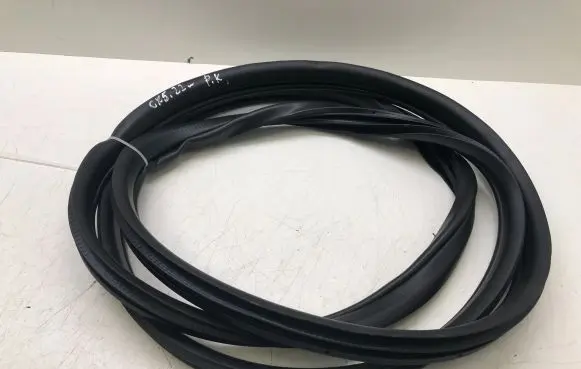 Mazda CX-5 II Front door rubber seal