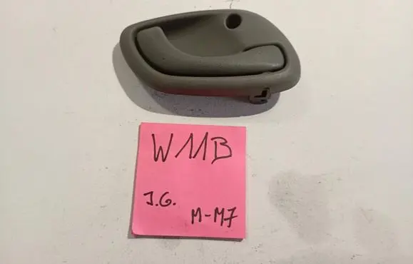 Suzuki MR Wagon Front door interior handle 08209974S