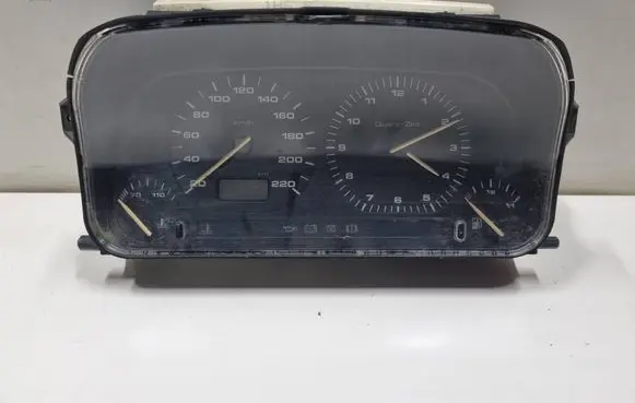 Speedometer (instrument cluster)