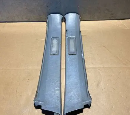 Mercedes-Benz E W124 (D)pillar trim (top) 1246920589 1246920689