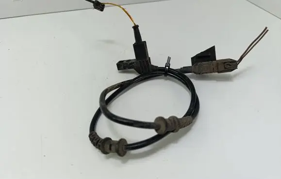 Mercedes-Benz E W211 ABS brake wheel speed sensor A2205453128