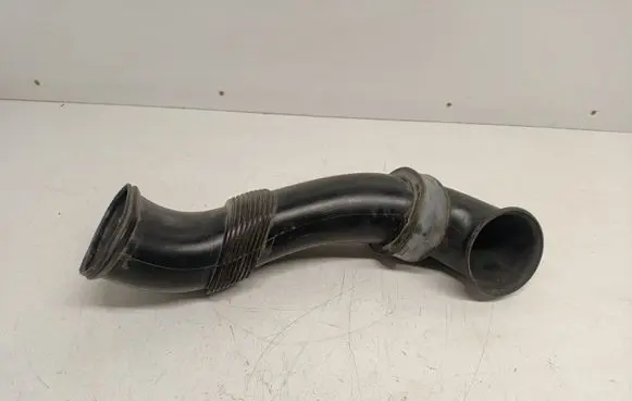 Audi Q7 4L Air intake duct part 7L6129752B