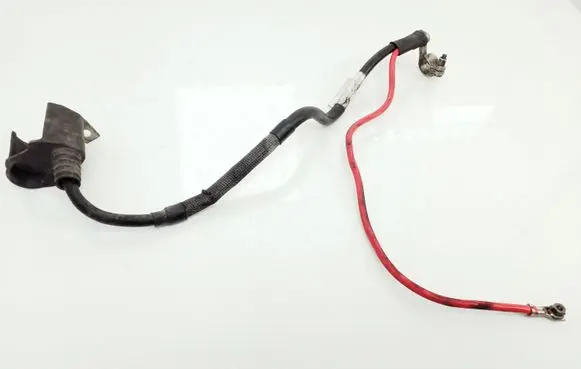 Volkswagen PASSAT B6 Positive cable (battery) 1K0971228L