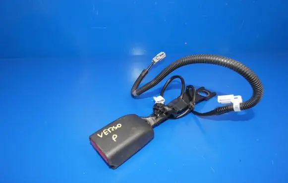 Toyota Verso Front seatbelt buckle
