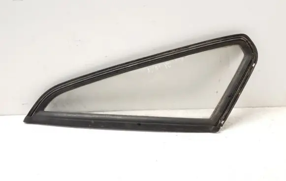 Audi 80 90 B2 Front triangle window/glass 43R001010