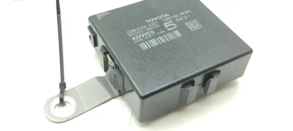 Lexus RX 450H Hand brake control module 8905048040