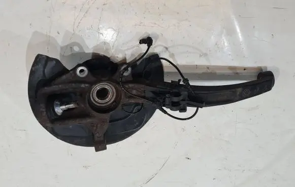 Mercedes-Benz R W251 Front wheel hub spindle knuckle